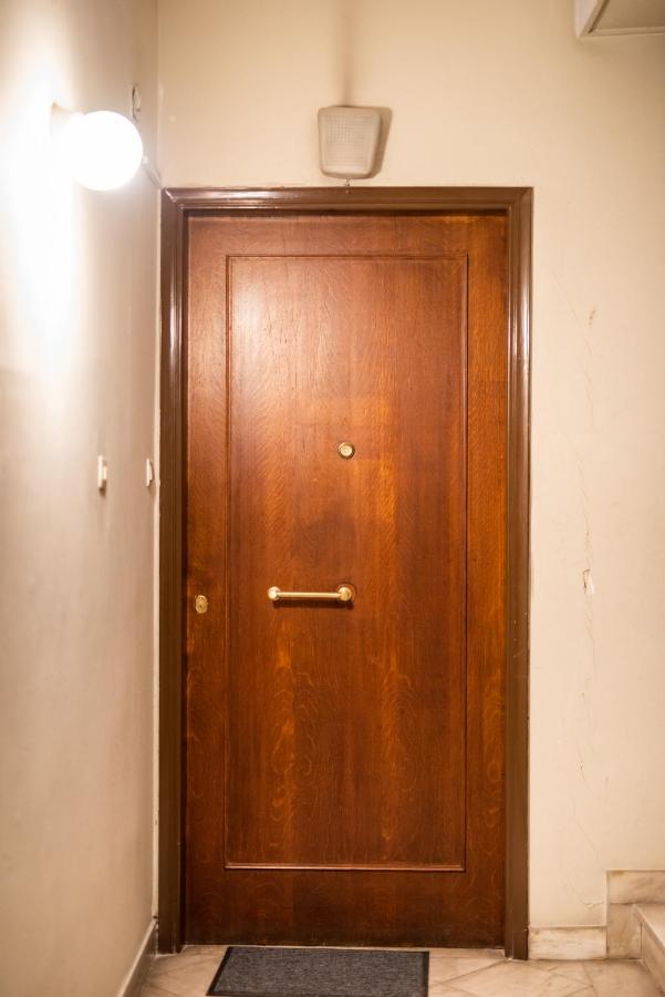 Two Bedroom Apt In Syntagma - Ermou Area Atina Dış mekan fotoğraf